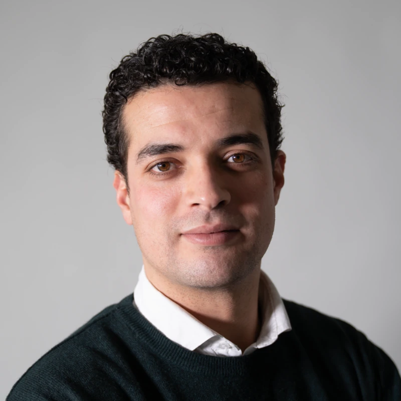 Portrait of Nabil Khaoiri, Founder and Managing Director of Ambideks Ventures